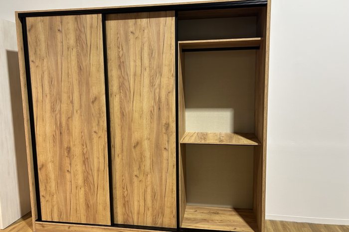 Armario corredera a medida — proyecto real Muebles Duarte, vista 4